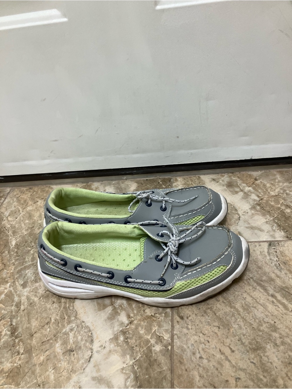 LL BEAN LADIES grey LAKESIDE DECK SHOE 8 M